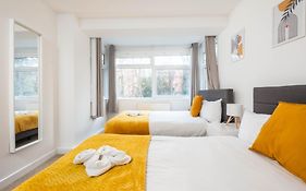 Stylish 2 Bedroom In Central Brighton Free Parking Near Beach And Train Station